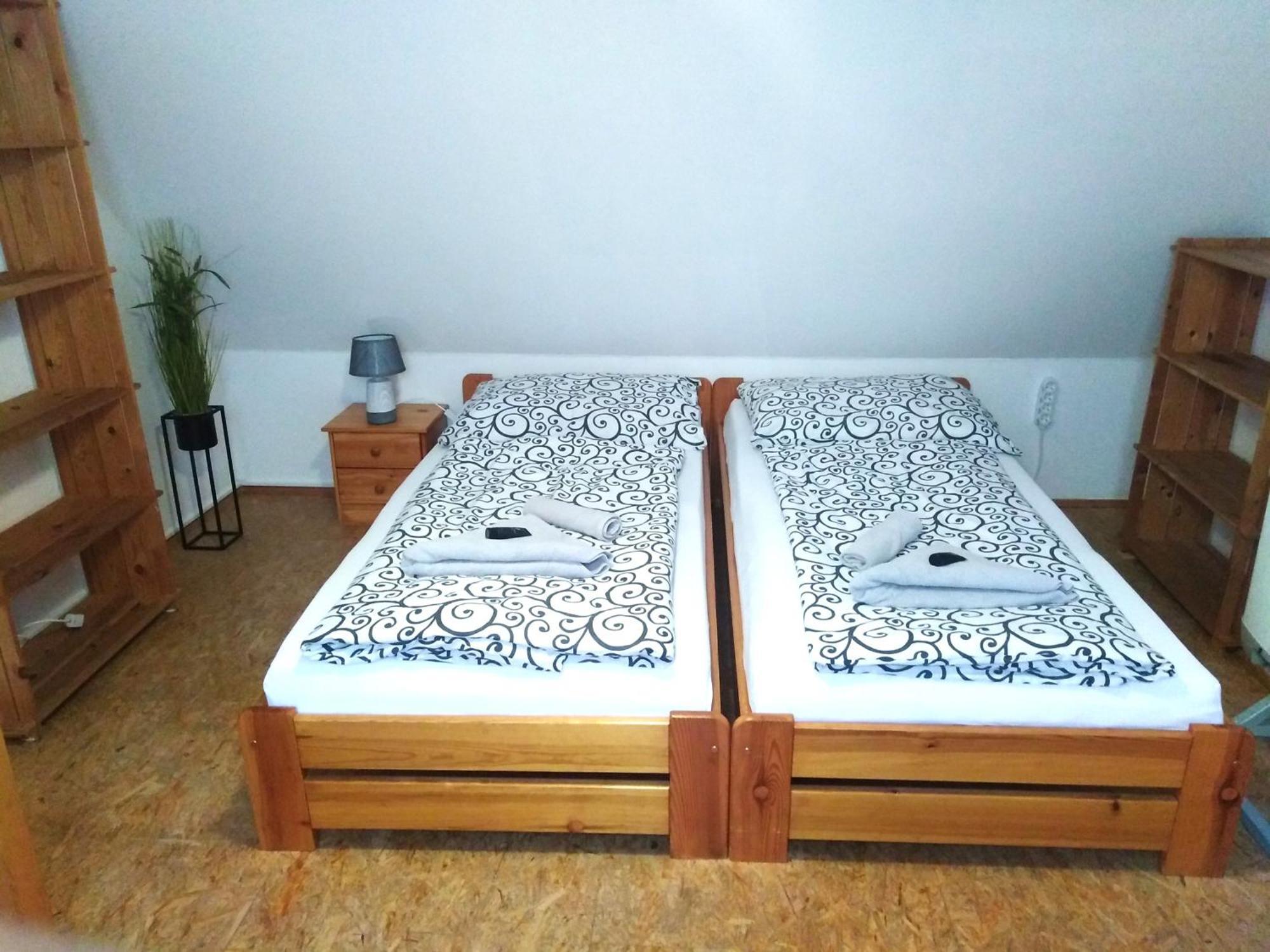 Penzion U Dvojice โนเวมิสโต นา โมราเวีย ภายนอก รูปภาพ